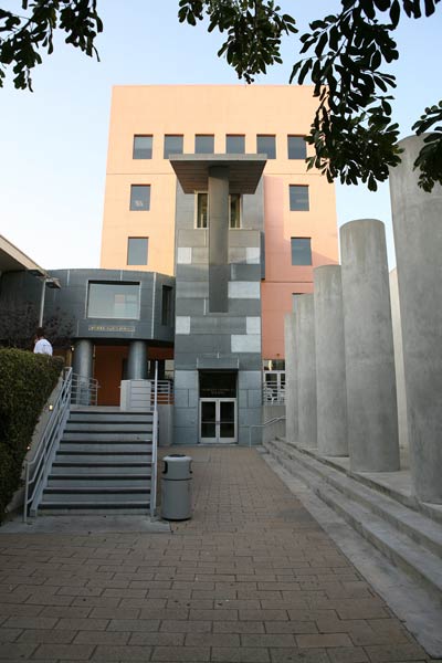 Фрэнк Гери (Frank Gehry): Loyola Law School, Los Angeles, California, USA, 1978-2002